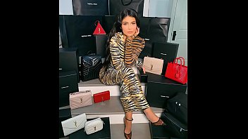 Kylie Jenner Sexy Beautiful Feet and toes collection (Videos) Celebrity